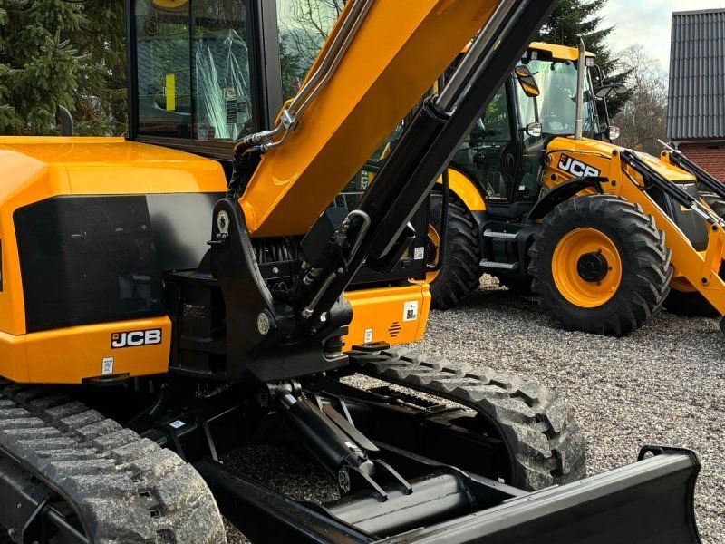 JCB 86C-2