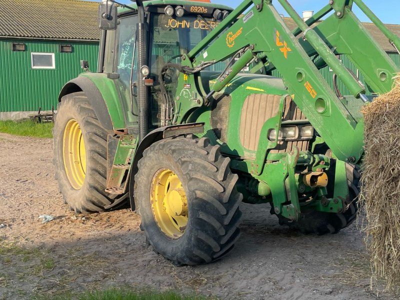 John Deere 6920S