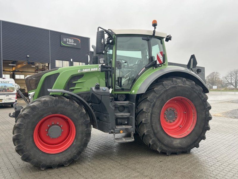 Fendt 828 VARIO S4
