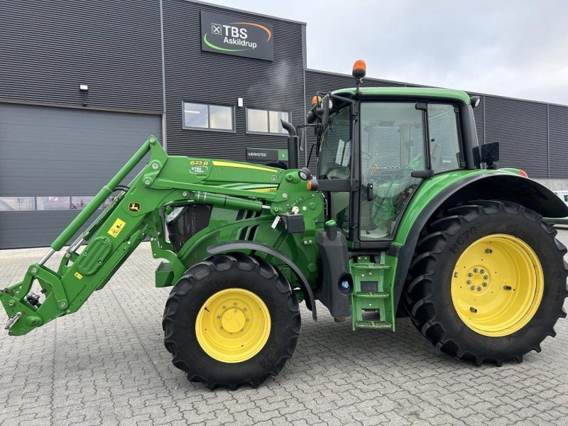 John Deere 6120 M