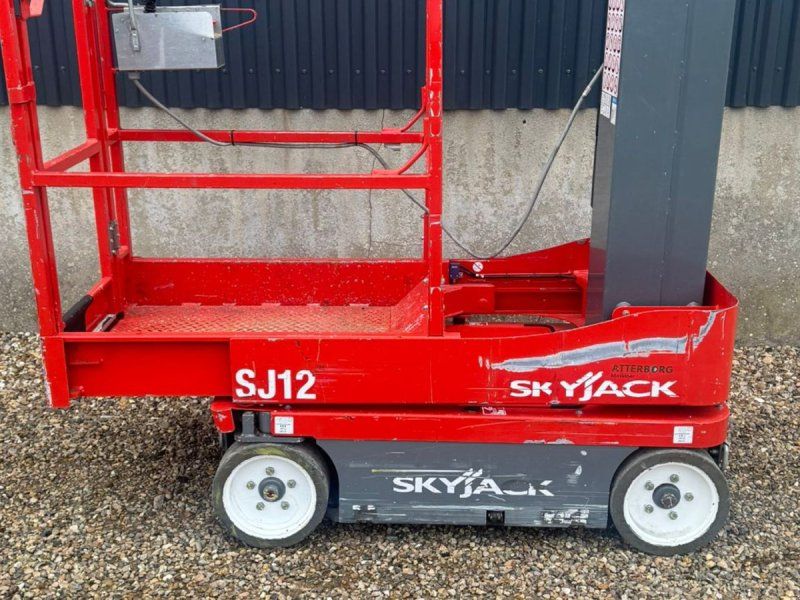 Skyjack SJ12