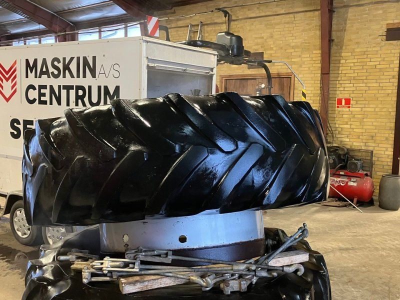 20.8R38 Tvillinghjul