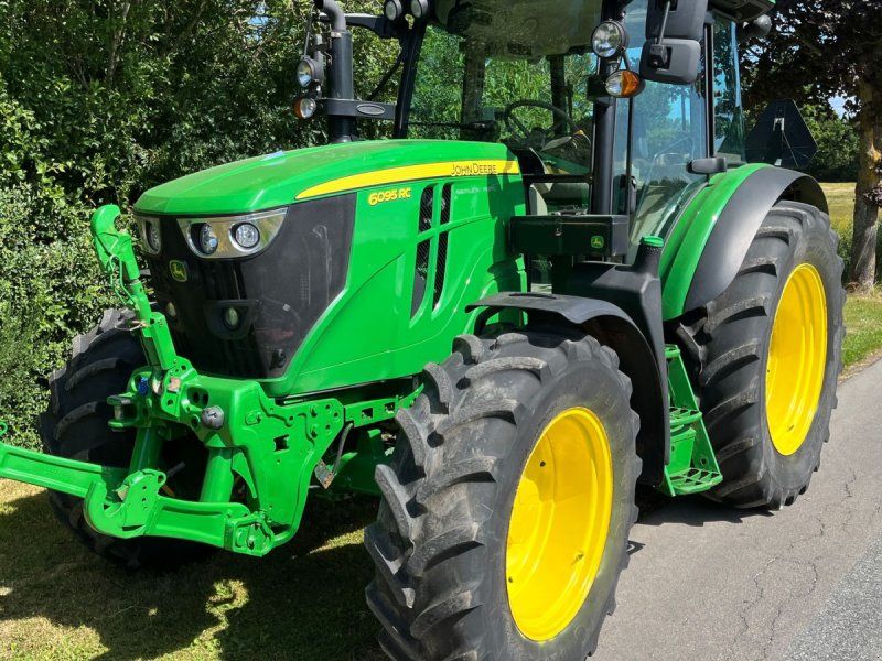 John Deere 6095RC Vinter pakke på 1 klasse med få timer.