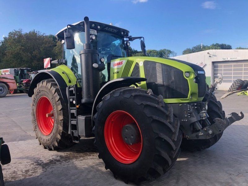 Claas Axion 920