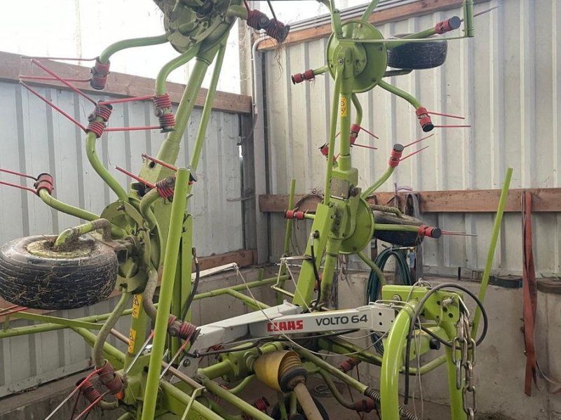 Claas Volto 64