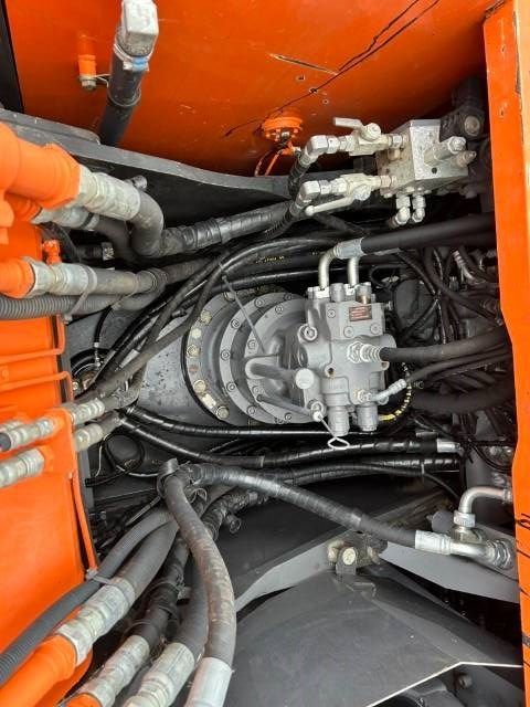 Hitachi ZX 210 LC-5B