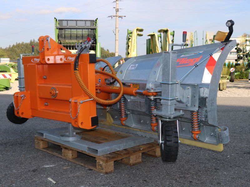 Fliegl AgroCenter Schneeschild 2,7m