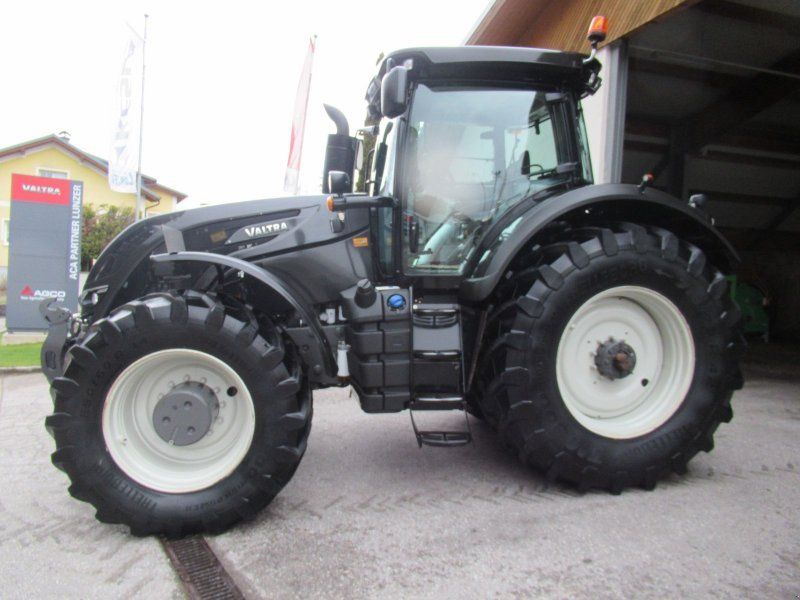 Valtra 374