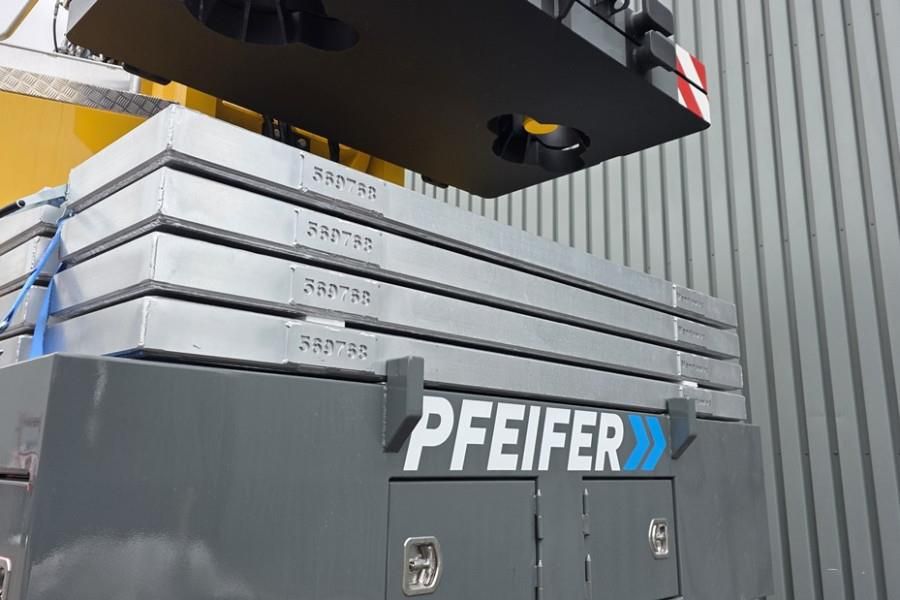 Grove GMK5150XL Available For Rent, Dutch Registration,