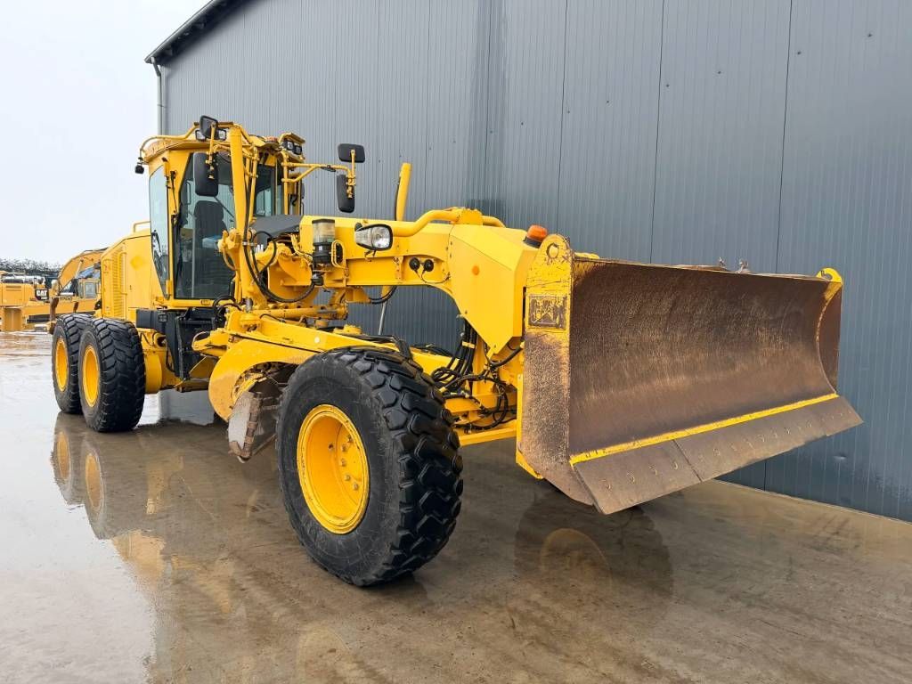 CAT 120M - CE