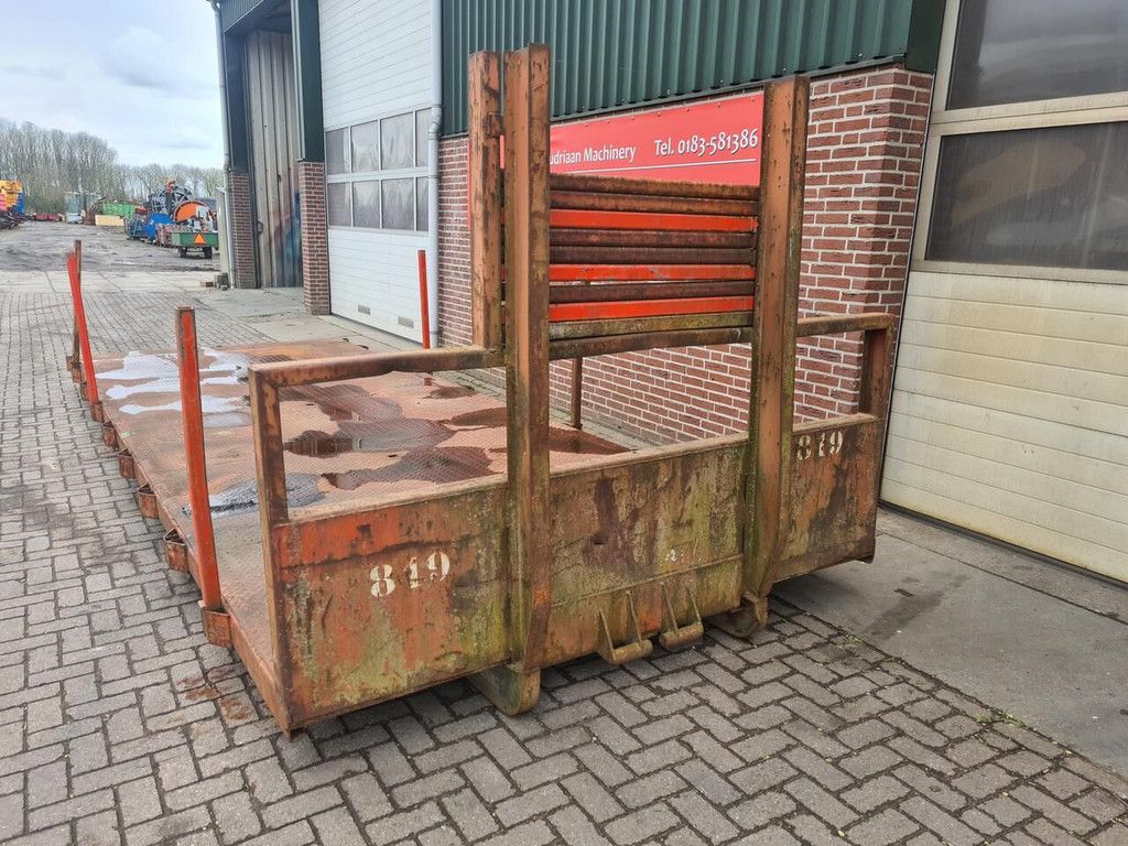 Container flat platform truck body