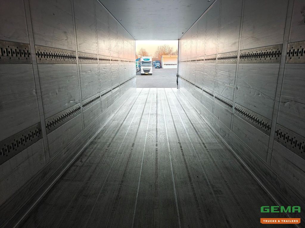 Schmitz Cargobull N/A schmitz 3-achs-lkw – scheibenbremsen – kühltransporte – carrier vector 1550 – 2161 betriebsstunden – palettenboxen – tüv bis 03/2026