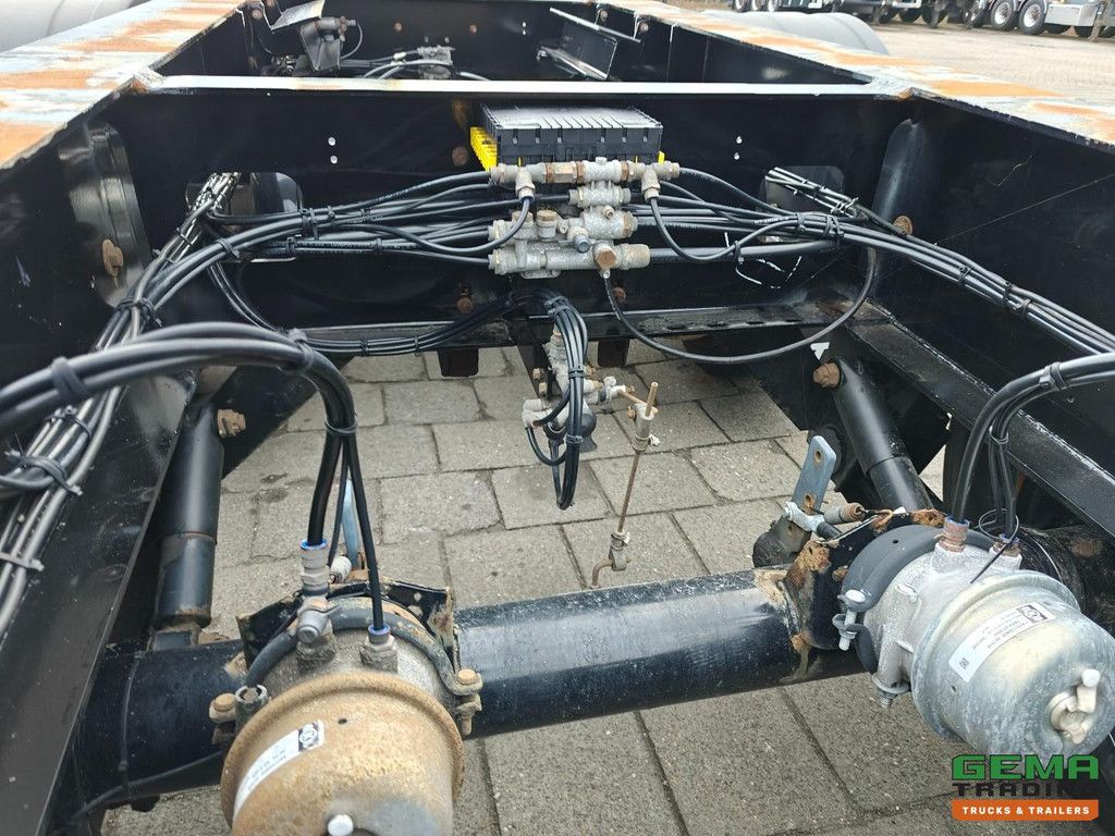 Broshuis 5AKCC 2 CONNECT-5AKCC 2AKCC + 3AKCC Breaker 5-Assen - 3 Stuurassen - 4 Liftassen