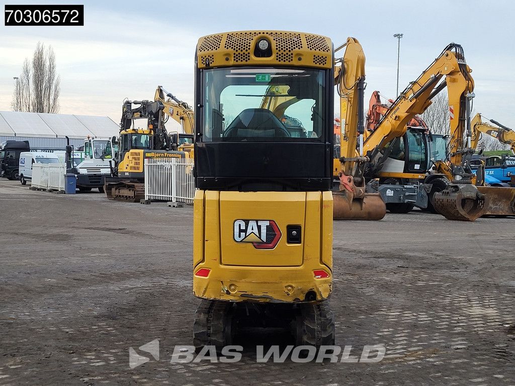 Caterpillar 301.8