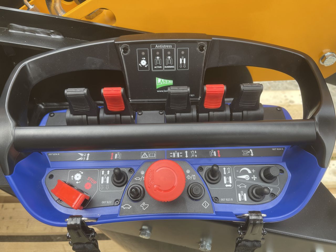 Laski Predator 56RX stobbenfrees nieuw met 1 jaar garantie