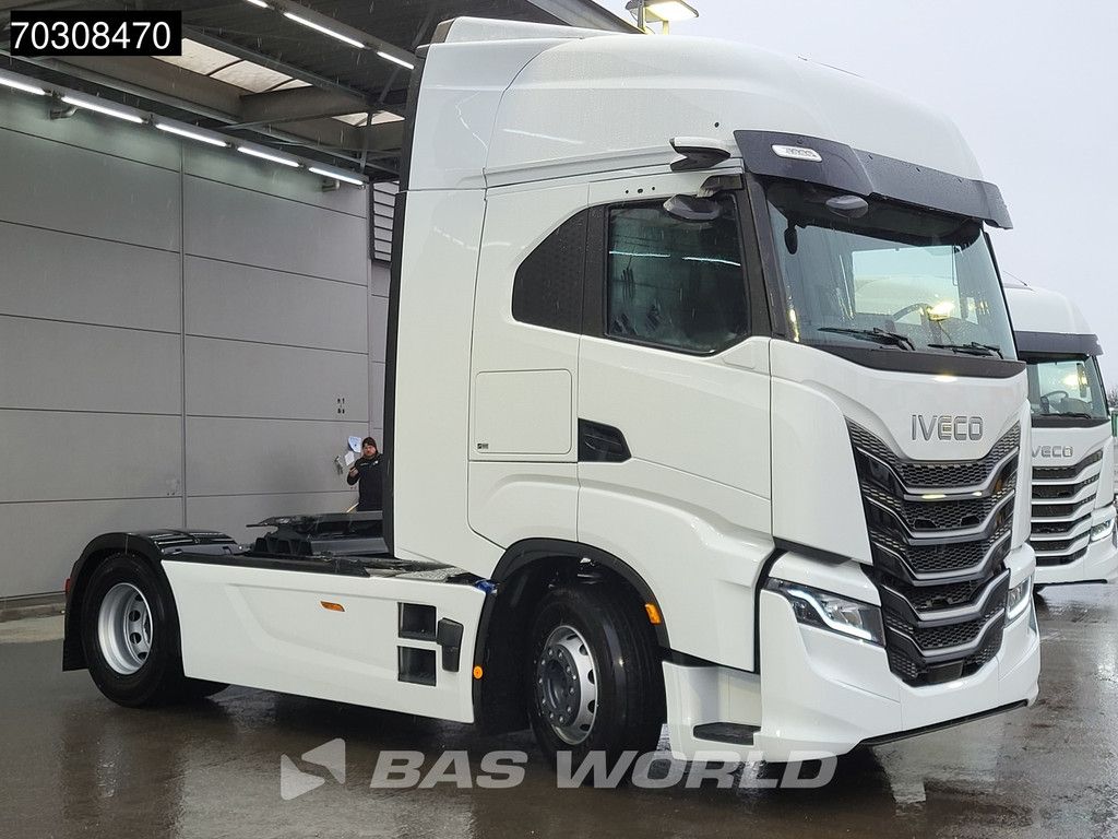 Iveco S-Way 500 4X2 NEW! 2xTanks Standklima LED Navi