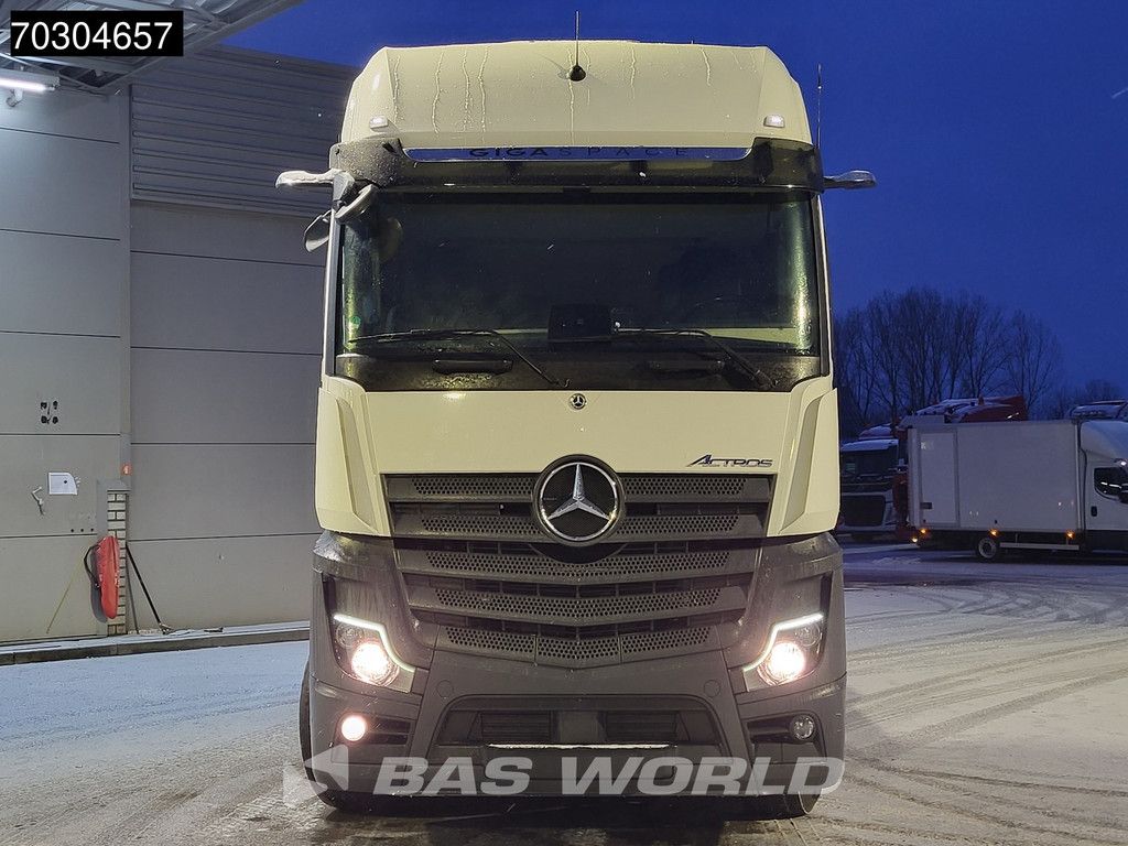 Mercedes Actros 1845 4X2 GigaSpace Retarder MirrorCam Navi Euro 6