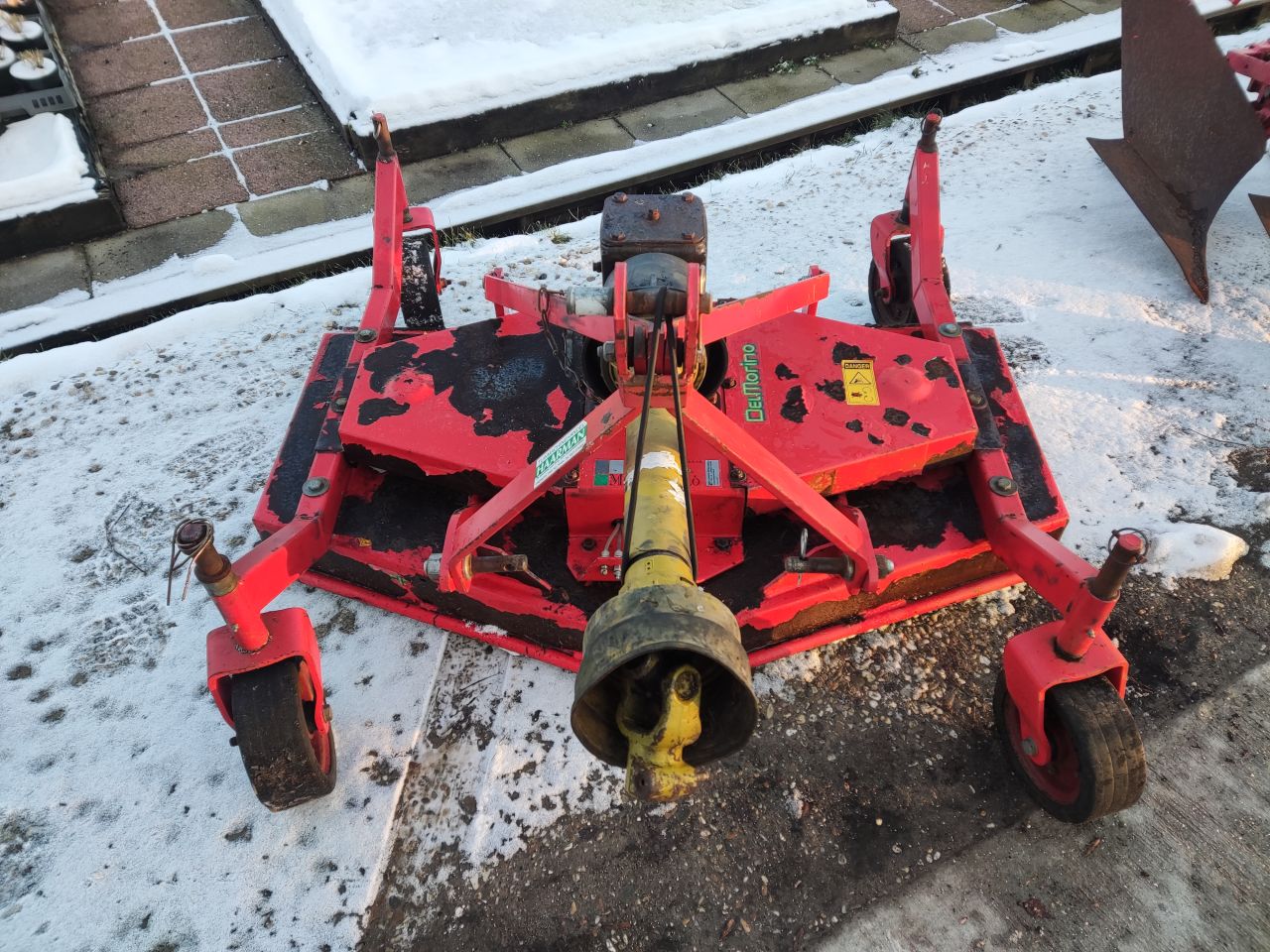 ISEKI tractor (type TX1500, 15 pk), inclusief toebehoren!