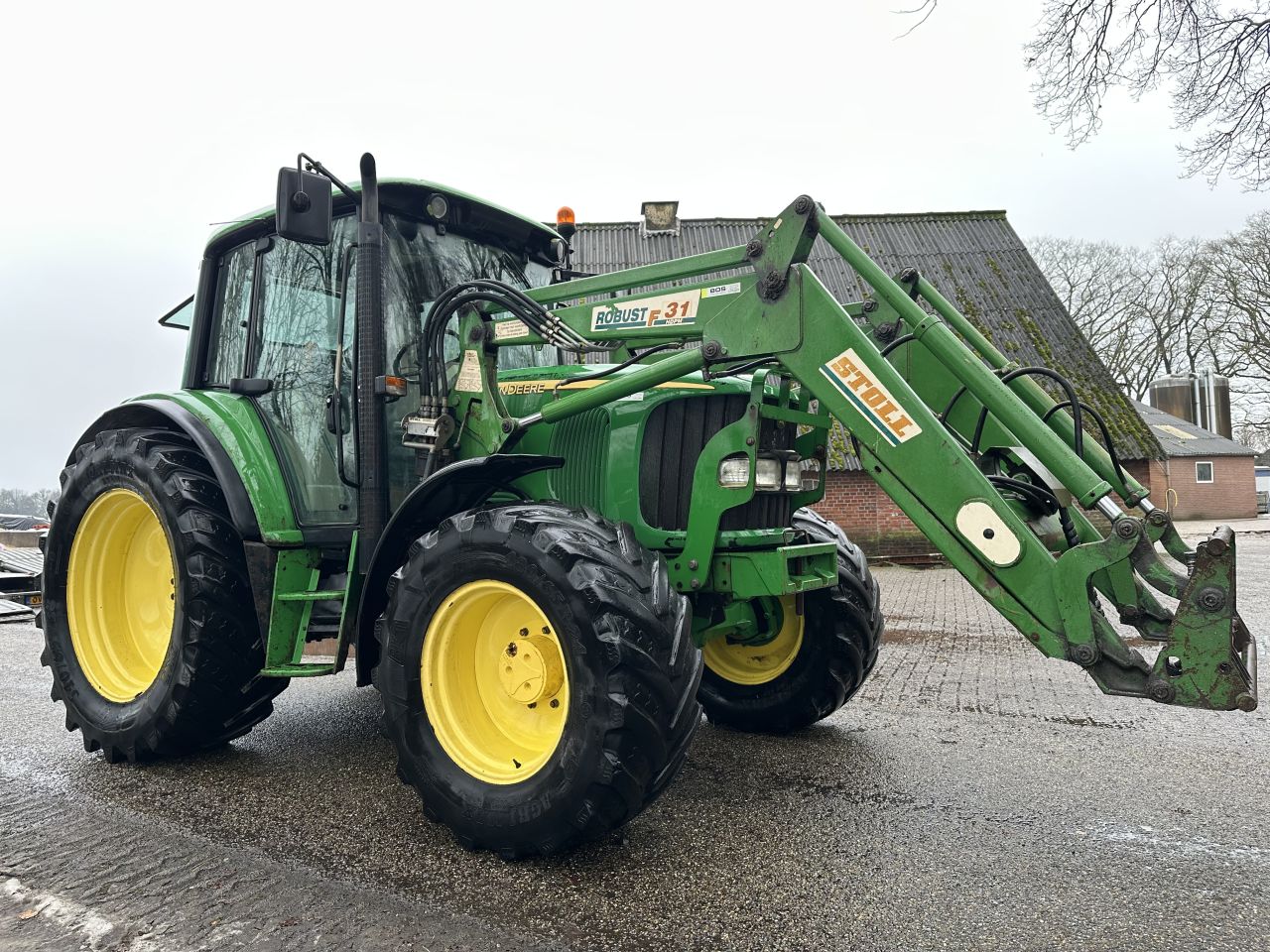 John Deere 6120