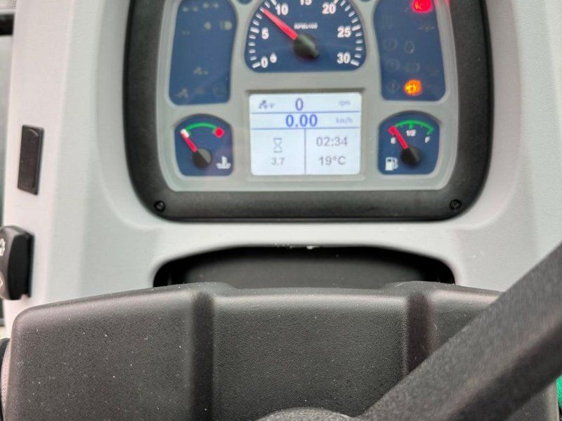 New Holland T4.75S Stage V