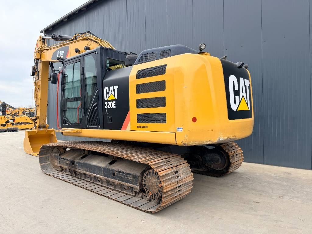 CAT 320E L