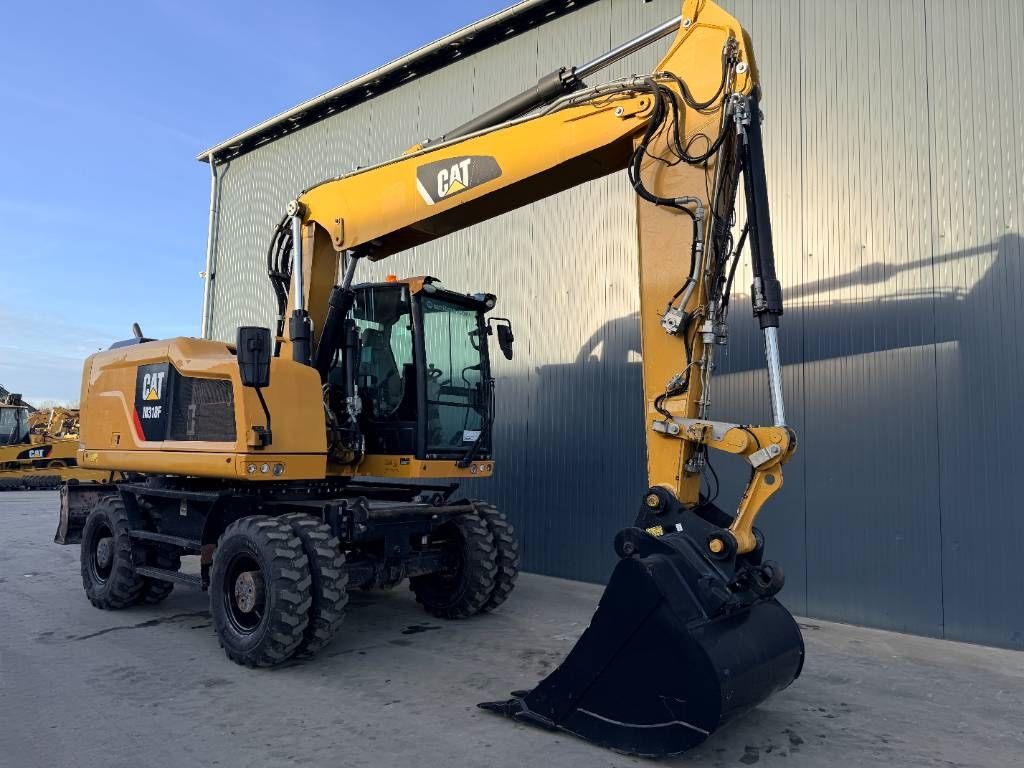 CAT M318F