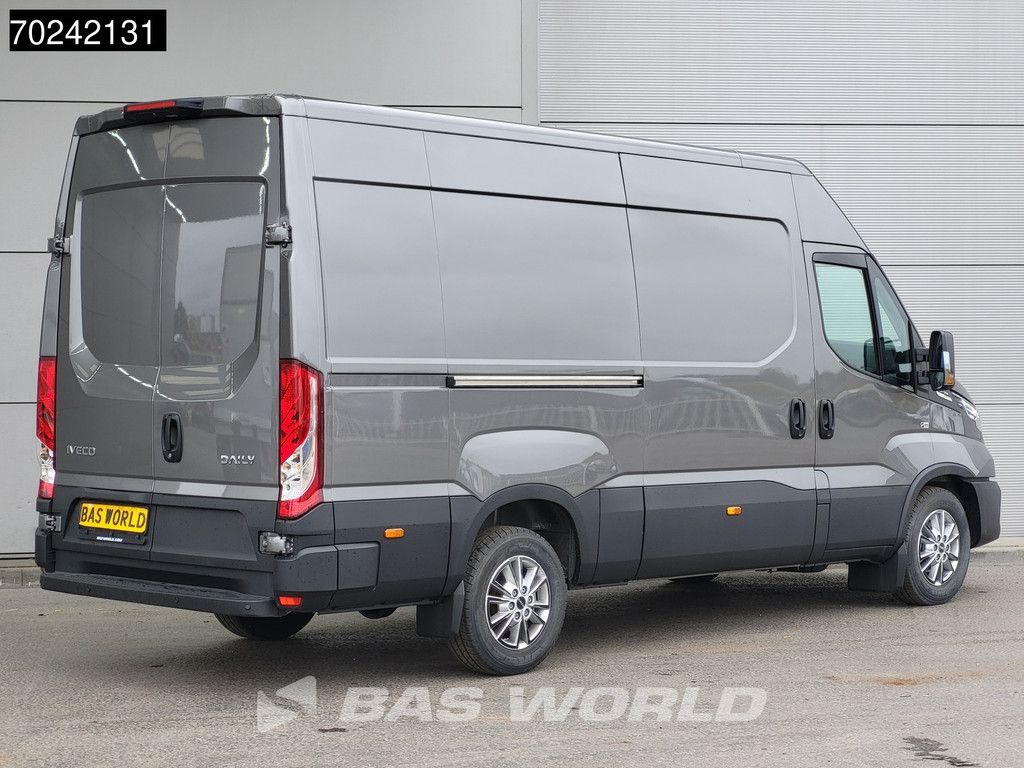 Iveco Daily 35S21 3.0L Automaat L2H2 210PK 2025-Model 3,5t Trekgewicht ACC LED Navi LM-Velgen Camera Euro6 L2 12m3 A/C