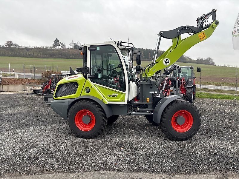 Claas TORION 535