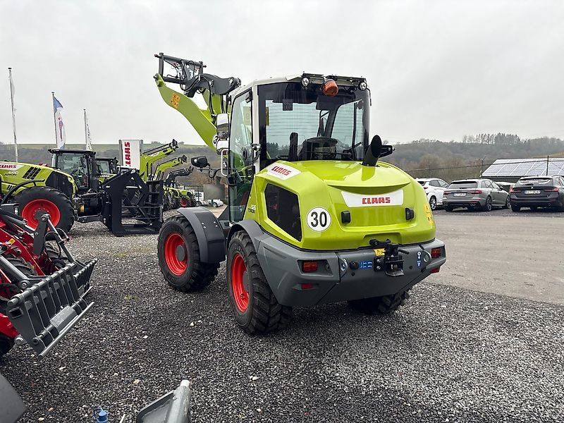Claas TORION 535