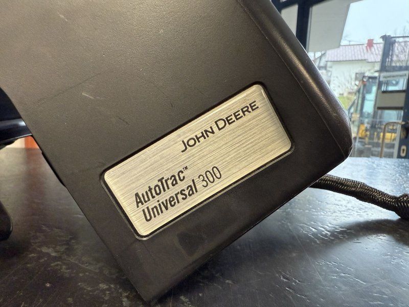 John Deere Autotrac Universal 300