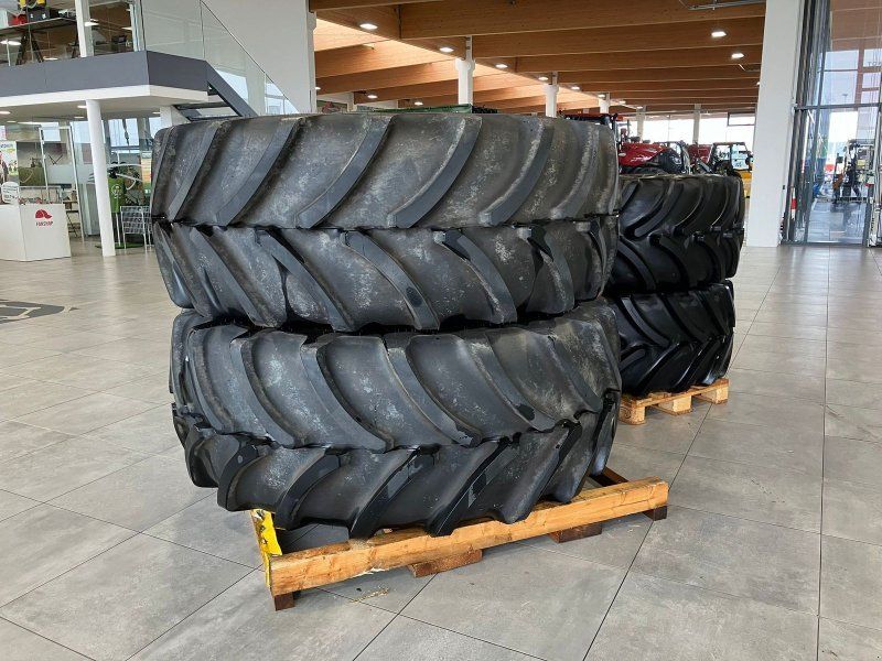 Firestone 710/70R38+600/65R28 Kompletträder