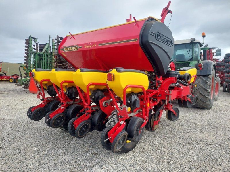 Väderstad Tempo 8 F med E-service