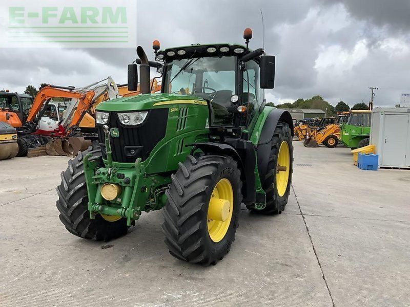 John Deere 6215r  (st23802)