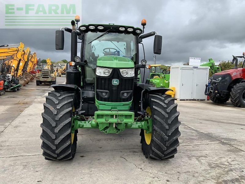 John Deere 6215r  (st24044)