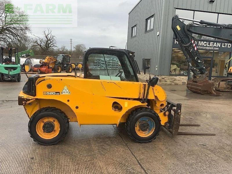 JCB 520-40 tele (st25356)