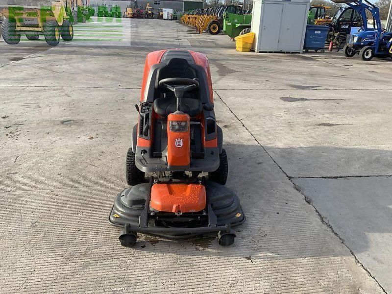 Husqvarna rc 320ts awd out front  (st25424)