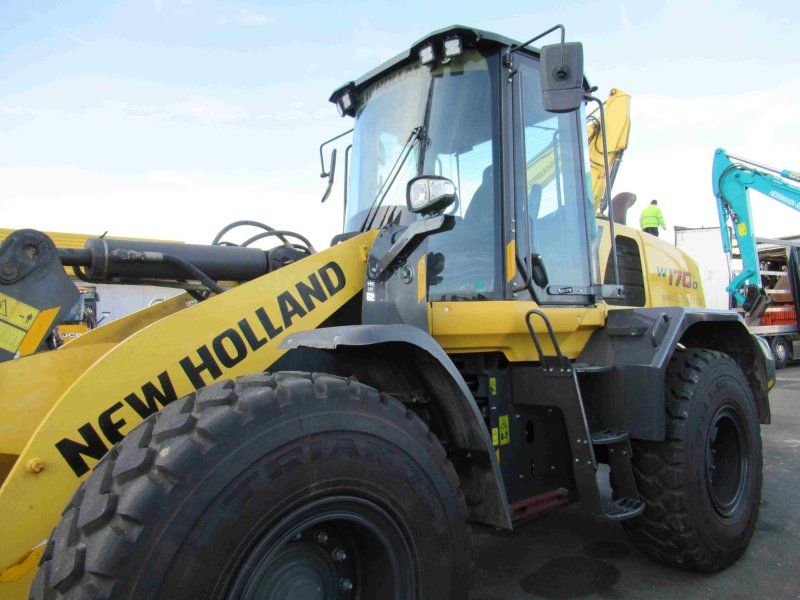 New Holland W 170