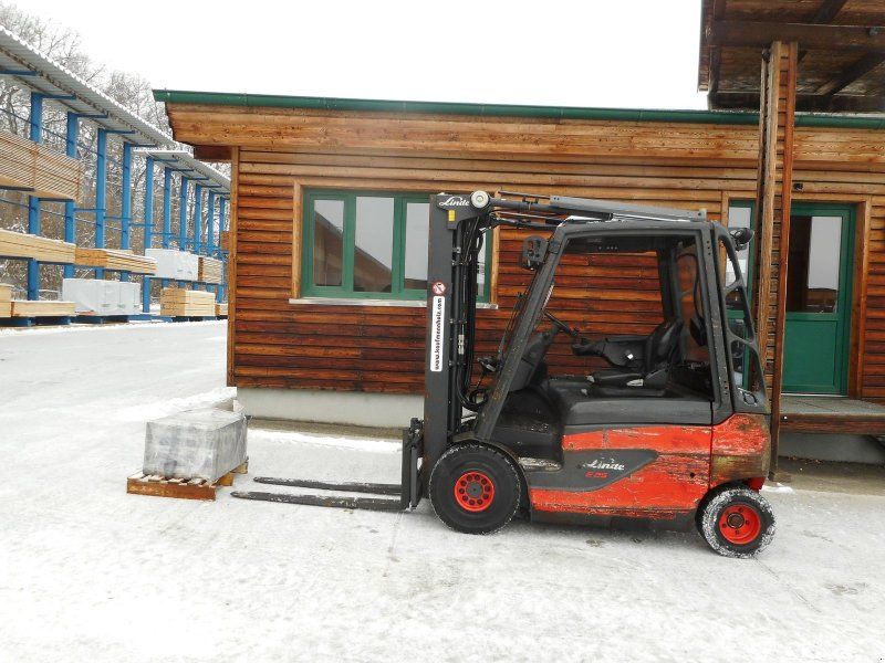 Linde E25-1 Tripl + SS + 4. Kreis ( Batterie Bj. 202