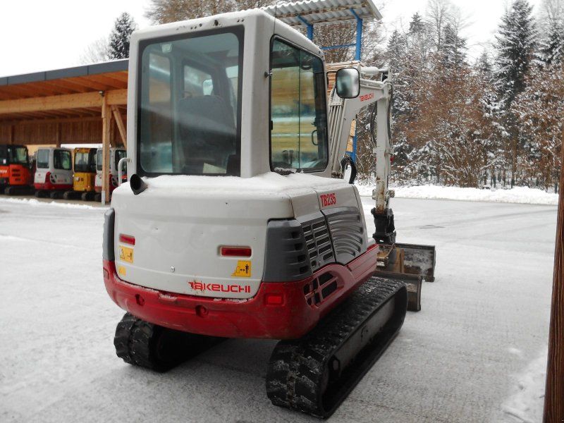 Takeuchi TB 235 (3.605kg) POWERTILT + hydr. SW