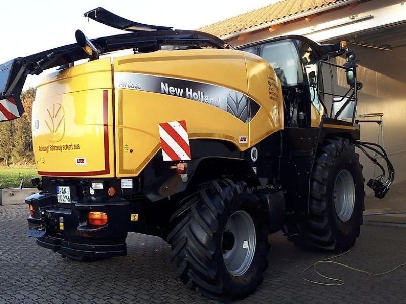 New Holland FR 9060