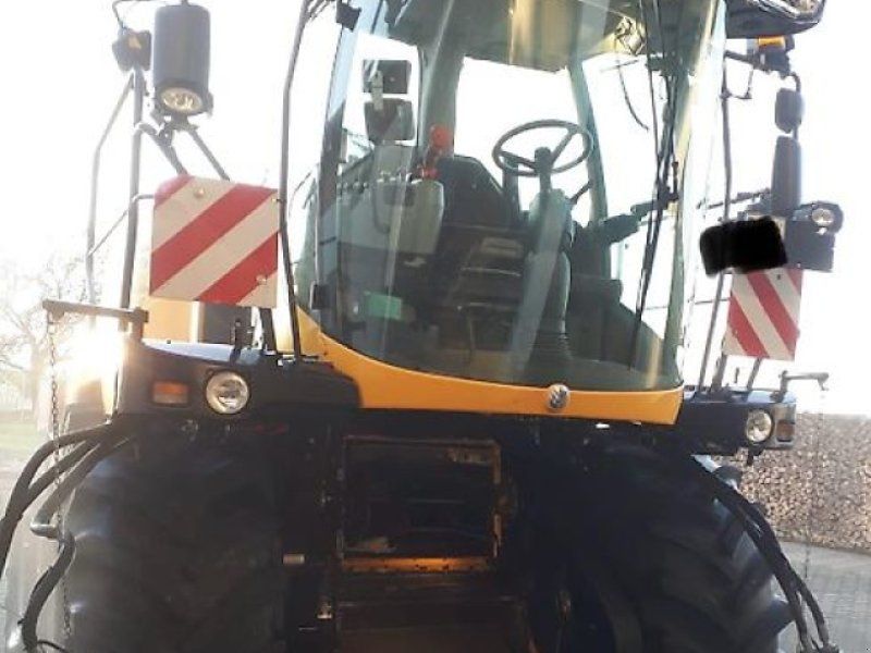 New Holland FR 9060