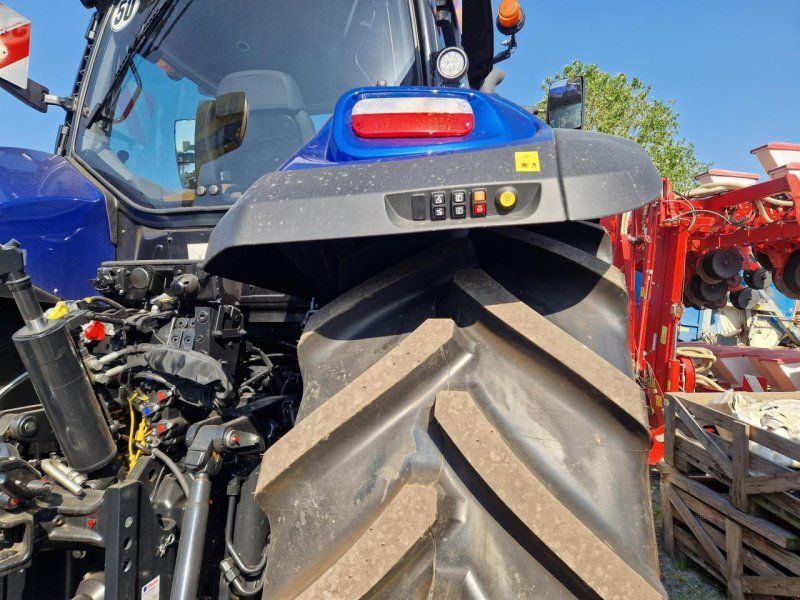 New Holland T 7.300 AC