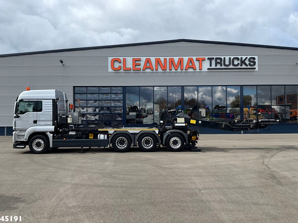 Man TGS 35.480 Euro 6 8x4 Deuringer Garagetransporter