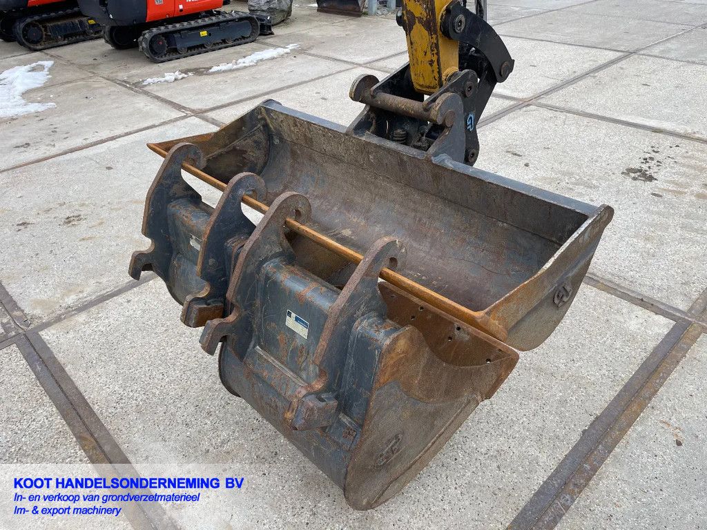 Sany SY 50u 820 hours! 3 Buckets