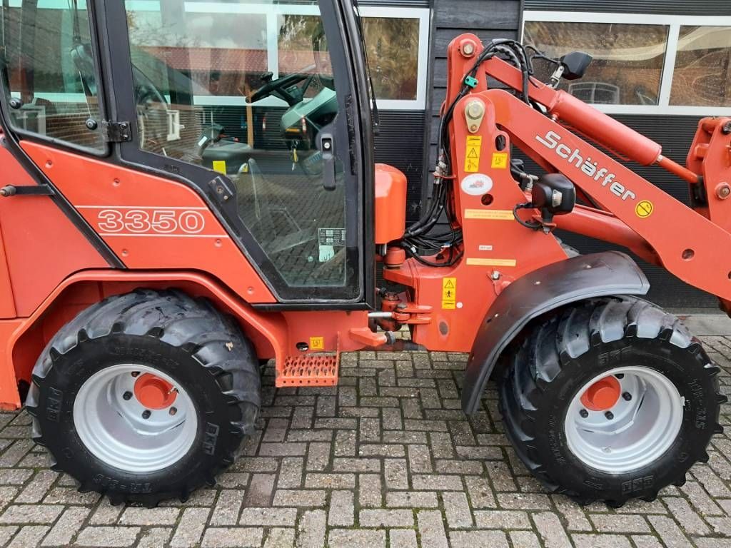 Schäffer 3350 minishovel met cabine