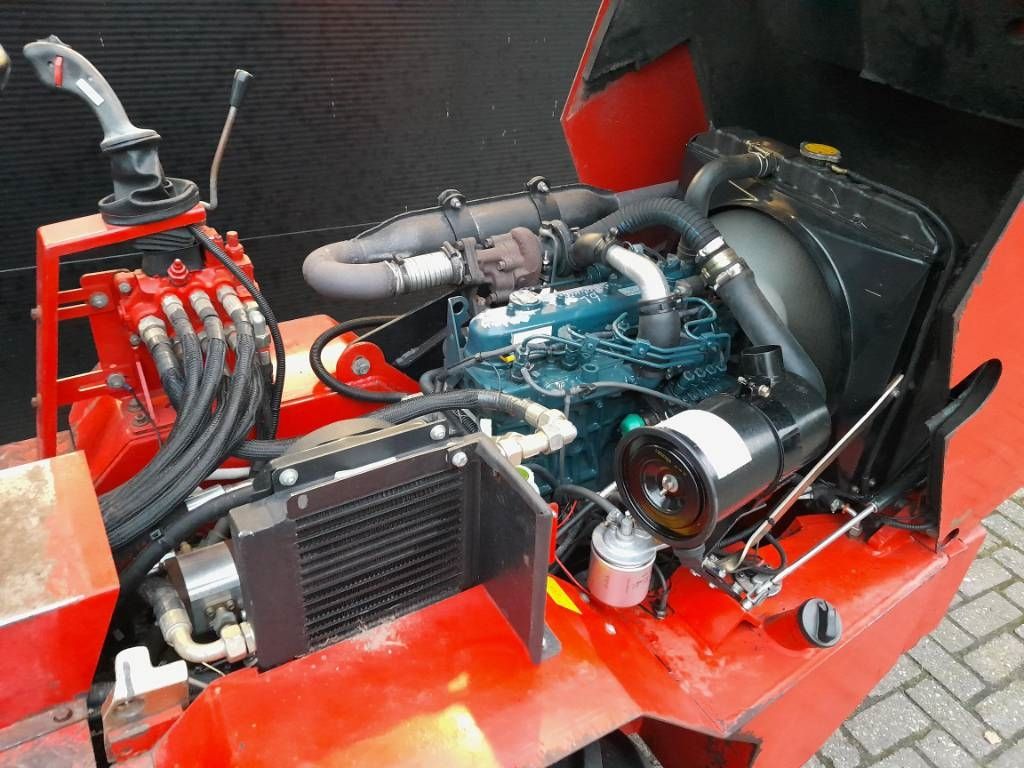 Schäffer 336 S minishovel 4 Cil. 45PK UNIEK