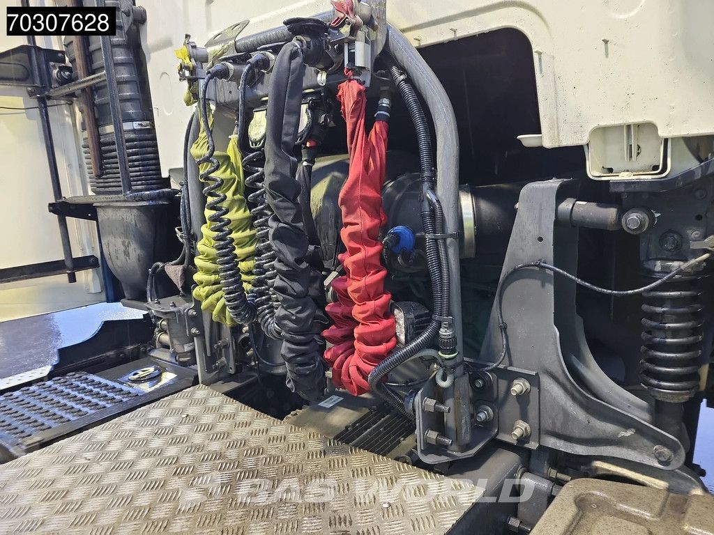 Volvo FH 420 4X2 XL 2xTanks I-ParkCool Leder