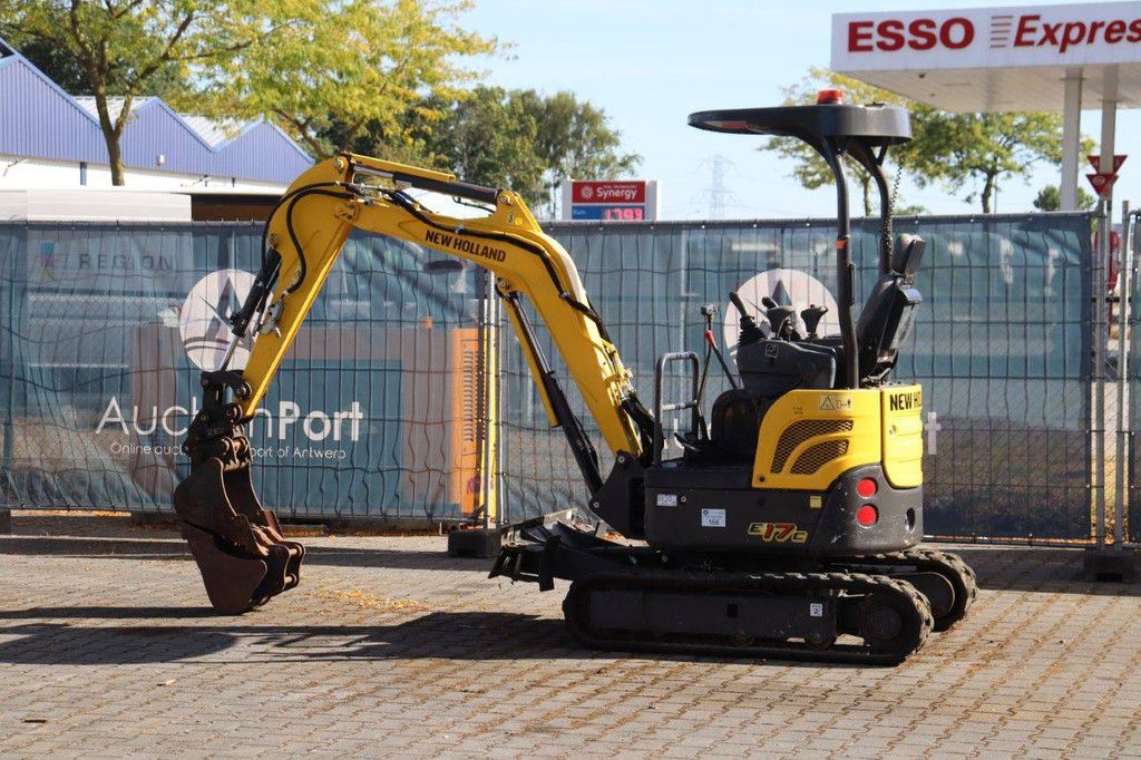 Minigraver New Holland E17C Diesel 2021