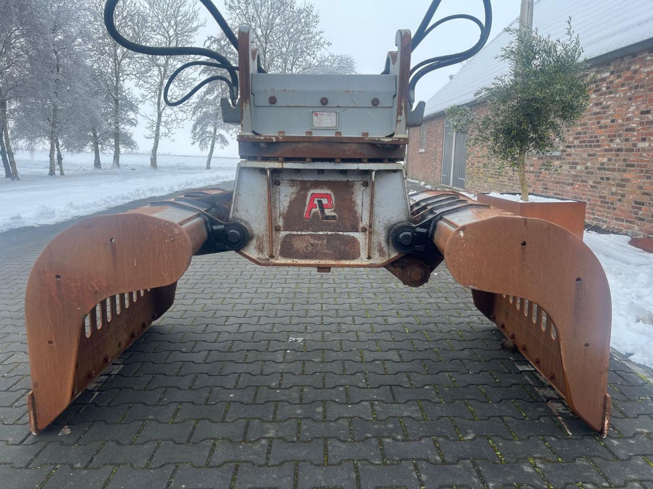 Pladdet sloopsorteer grijper