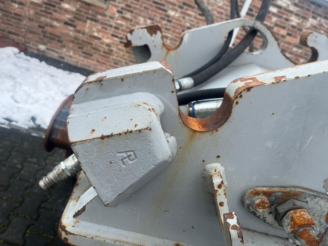 Pladdet sloopsorteer grijper